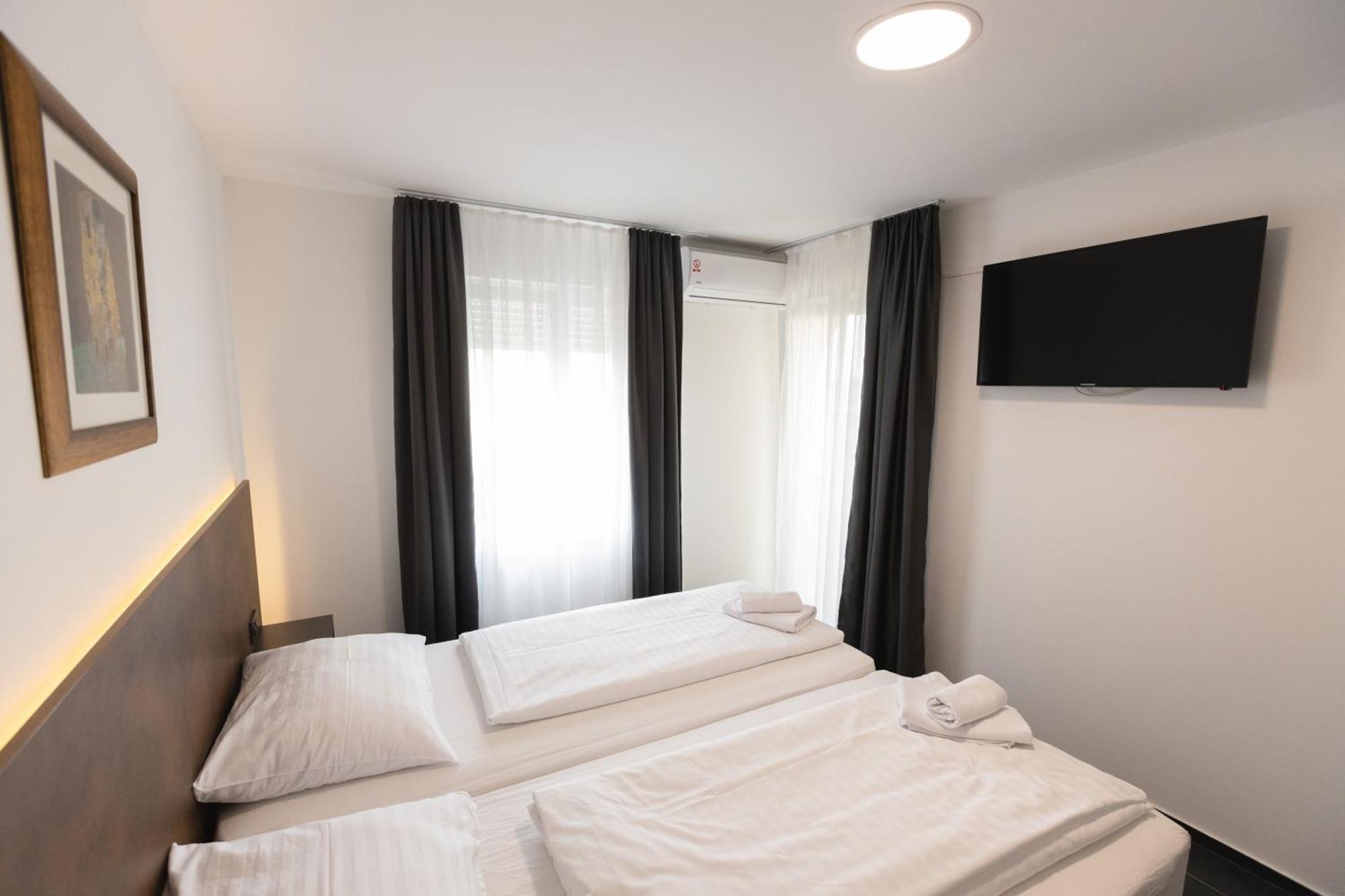 D8 B&B Zara Esterno foto